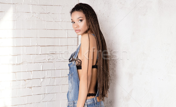 Modieus afro-amerikaanse meisje jonge mooie vrouw Stockfoto © NeonShot