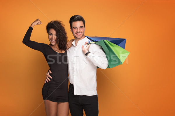 Gelukkig paar poseren mooie glimlachend Stockfoto © NeonShot