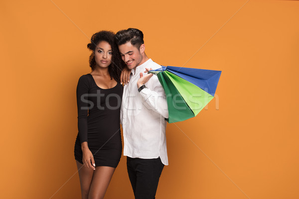 Feliz Pareja posando hermosa sonriendo Foto stock © NeonShot