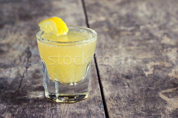 Citron liqueur bois printemps table boire [[stock_photo]] © nessokv