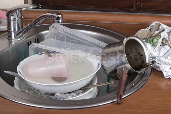Schmutzigen Gerichte Waschbecken riesige Heap warten Stock foto © nessokv