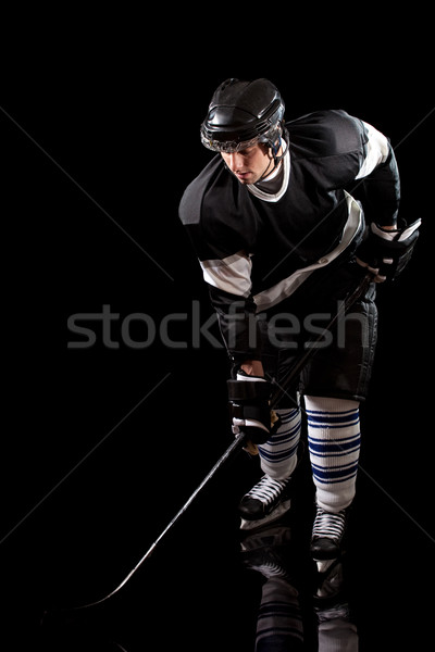 Hockey sobre hielo jugador negro hombre Foto stock © nickp37