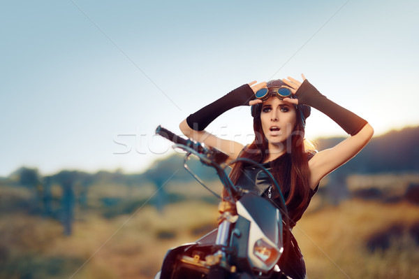 şaşırmış steampunk kadın motosiklet portre gönderemezsiniz Stok fotoğraf © NicoletaIonescu