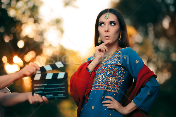 Meglepődött Bollywood színésznő visel indiai ékszerek Stock fotó © NicoletaIonescu
