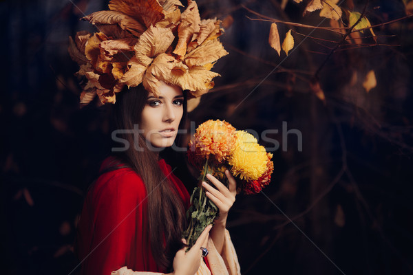 Mooie vrouw kroon bloemen portret Stockfoto © NicoletaIonescu