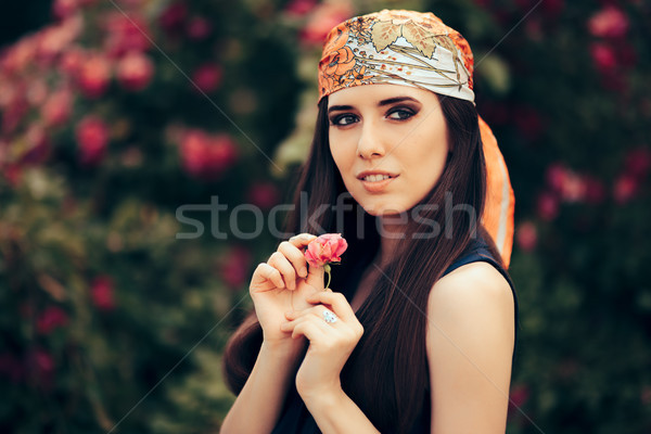 Moda mujer cabeza bufanda estilo retro Foto stock © NicoletaIonescu