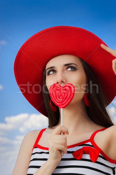 Stockfoto: Mooi · meisje · hart · lolly · strohoed · blauwe · hemel · zomertijd