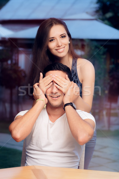 Nő szemek elvesz meglepetés vak randevú Stock fotó © NicoletaIonescu
