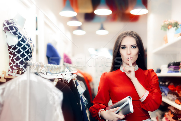 Elegancki kobieta tajne moda sklepu cool Zdjęcia stock © NicoletaIonescu
