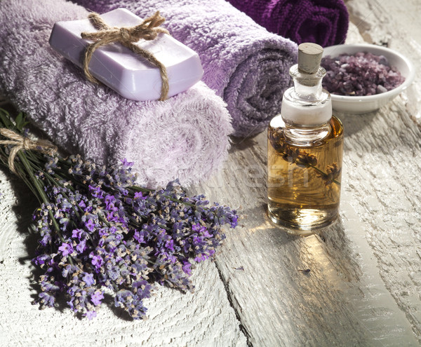 Foto stock: Estância · termal · monte · lavanda · toalha · garrafas · aromaterapia