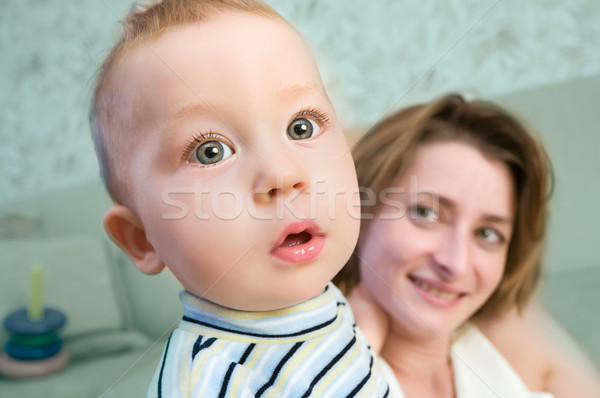 好奇 嬰兒 男孩 快樂 母親 商業照片 © nikitabuida
