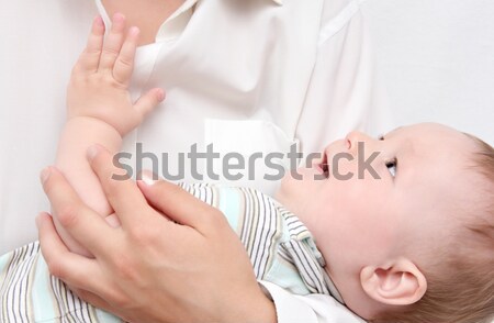 Baby matki ręce rodziny uśmiech miłości Zdjęcia stock © nikkos
