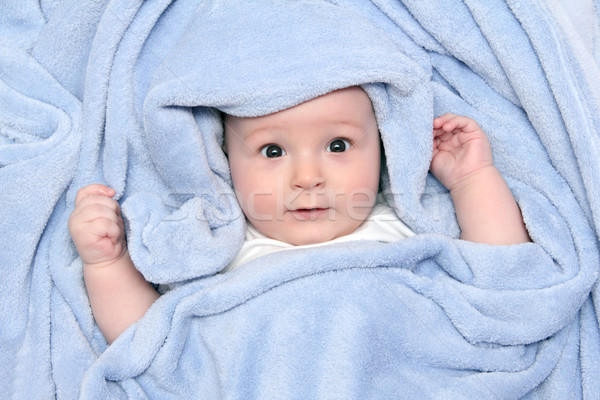 Hermosa bebé bano manta sonrisa cara Foto stock © nikkos