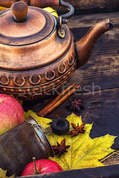 Réz bogrács retro csendélet teáskanna juhar Stock fotó © nikolaydonetsk