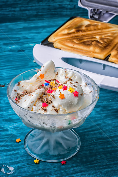 Sült pirítós fagylalt málna lekvár nyár Stock fotó © nikolaydonetsk