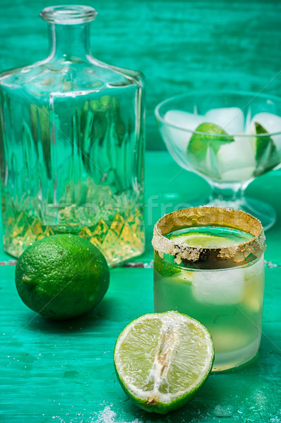 Erfrischend Cocktail rum Kalk Eis Glas Stock foto © nikolaydonetsk