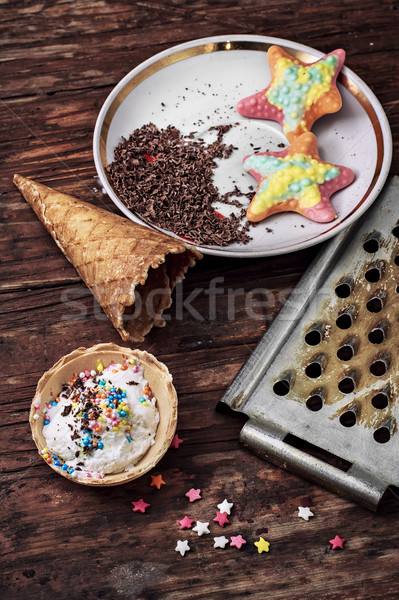 Fagylalt díszített édes por ostya fából készült Stock fotó © nikolaydonetsk