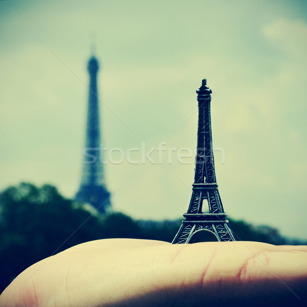 Wieża Eiffla Paryż Francja zdjęcie ktoś Zdjęcia stock © nito