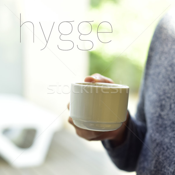 Szó élvezi közelkép fiatalember csésze kávé Stock fotó © nito