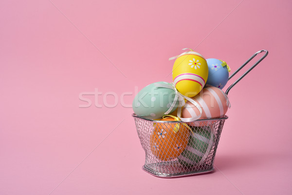 Díszített húsvéti tojások különböző színek köteg fém Stock fotó © nito