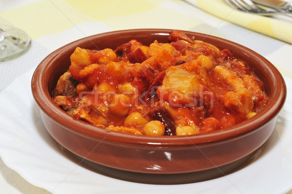 Hiszpanski gulasz wołowiny typowy Hiszpania chorizo Zdjęcia stock © nito