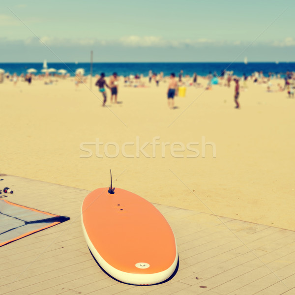 Foto d'archivio: Tavola · da · surf · la · spiaggia · Barcellona · Spagna · primo · piano