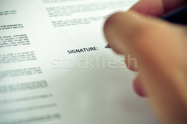 [[stock_photo]]: Homme · signature · document · jeunes