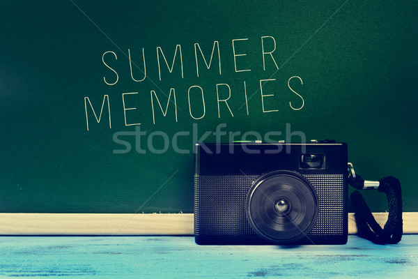 Retro câmera texto verão memórias rústico Foto stock © nito