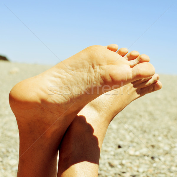 Relaks plaży bose stopy człowiek słońce Zdjęcia stock © nito