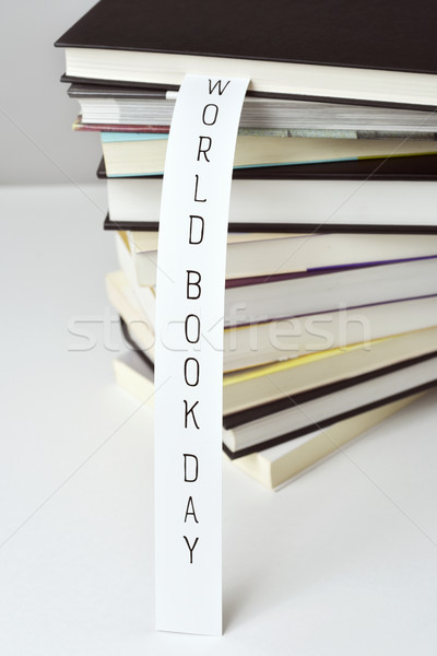 Boeken tekst wereld boek dag papier Stockfoto © nito