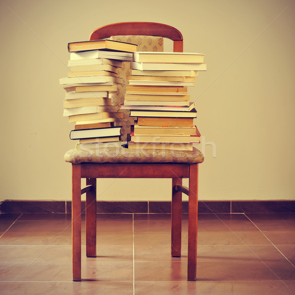 Kitaplar sandalye Retro etki okul eğitim Stok fotoğraf © nito