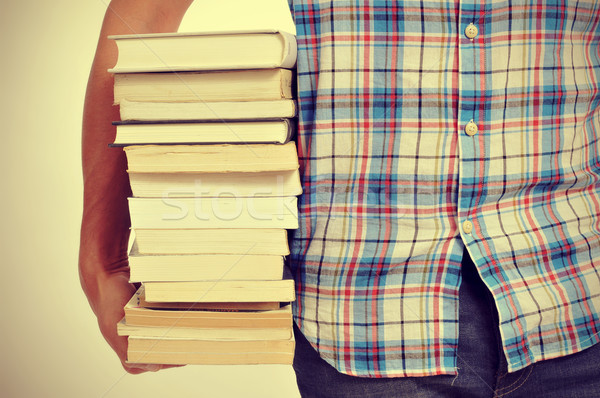 Jonge man boeken filteren effect Stockfoto © nito