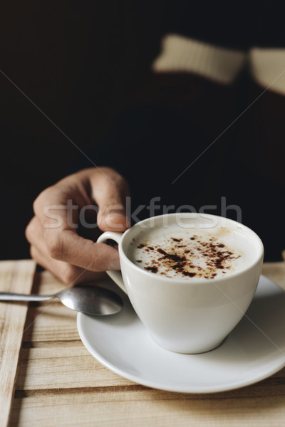 Junger Mann Tasse Cappuccino jungen Stock foto © nito