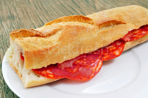 Spanisch Chorizo Sandwich rustikal Holztisch Stock foto © nito