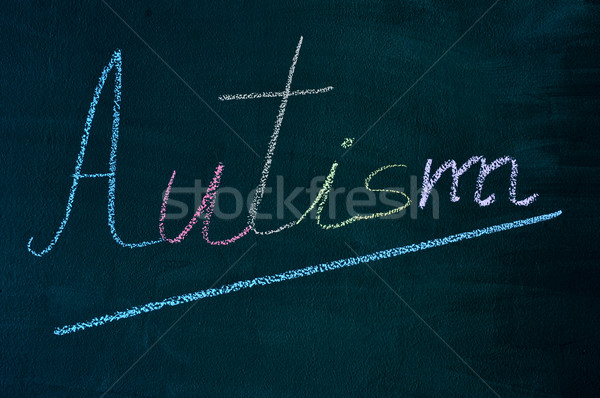 Cuvant autism scris tabla litere cretă Imagine de stoc © nito