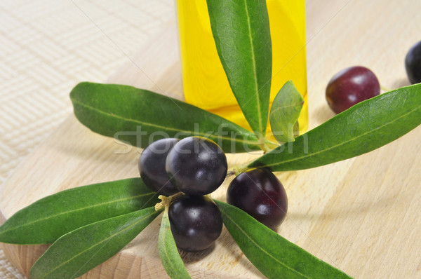 black olives and olive oil Stock photo © nito