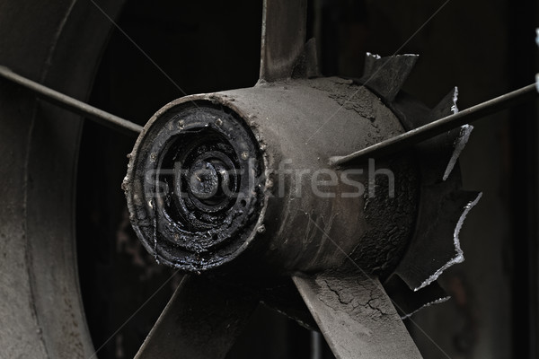 Roestige propeller oude industriële business hemel Stockfoto © Nneirda