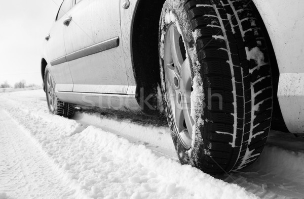 Tél autógumi közelkép autók autógumik út Stock fotó © Nneirda