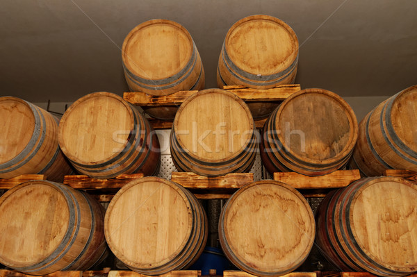 Modern şaraphane fotoğraf ahşap namlu şarap Stok fotoğraf © Nneirda