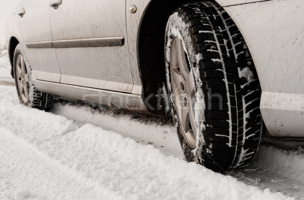 Winter band auto banden weg Stockfoto © Nneirda