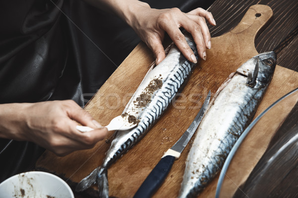 Frau Makrele Fisch Küche Pfeffer Koch Stock foto © Novic