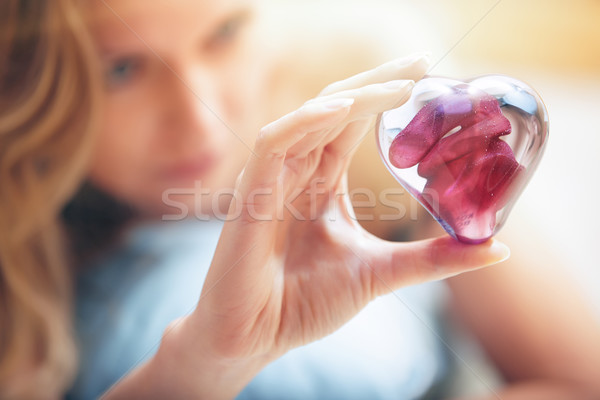 Serca miłości kobieta ręce kształt serca Zdjęcia stock © Novic