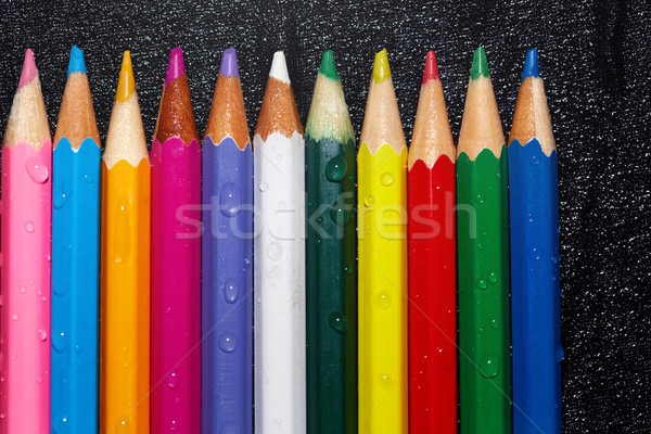 [[stock_photo]]: Humide · crayons · vue · crayon