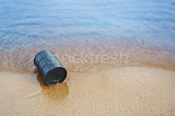 Pétrolières baril abandonné mer côte industrielle [[stock_photo]] © Novic