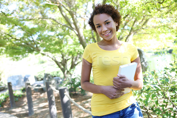 Stock fotó: Csinos · afroamerikai · nő · könyv · park · lány