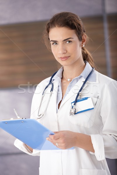 Portré fiatal női orvos modern kórház Stock fotó © nyul