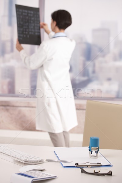 Ärzte Schreibtisch Stempel Zwischenablage Computer-Tastatur Arzt Stock foto © nyul