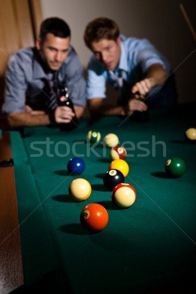 Stock foto: Freunde · spielen · Snooker · zwei · junge · Männer