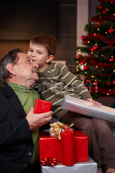 Stok fotoğraf: Dede · torun · Noel · hediyeler · portre · mutlu