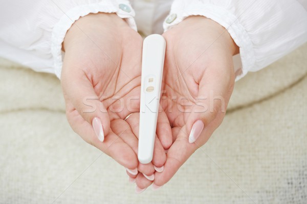 Gebelik testi resim pozitif hamile kadın Stok fotoğraf © nyul